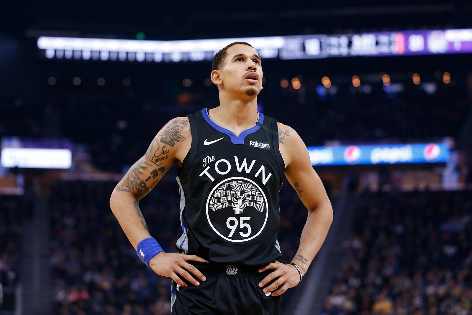 旅途中的弗 旅途中的弗