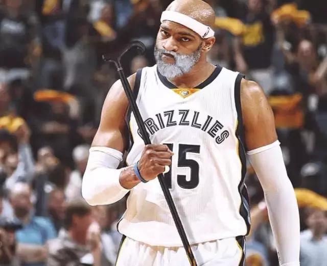 将球稳步推 将球稳步推