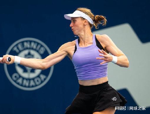 强调文化融 强调文化融